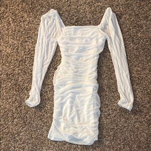 Elegant White Long Sleeve Dress